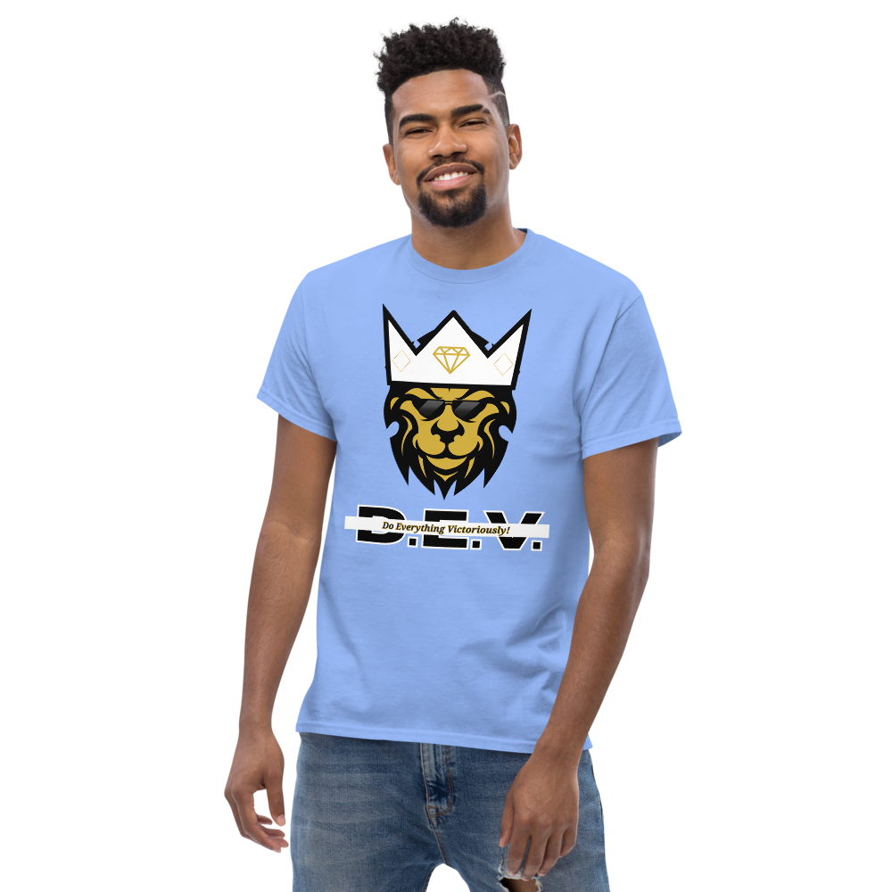 Lion King Victory Crewneck T-shirt